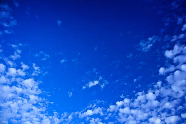 Splendido cielo blu — Foto Stock