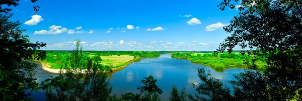 Nehir Manzaralı panoram — Stok fotoğraf