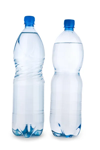 Zwei blaue transparente Flasche mit Wasser — Stockfoto