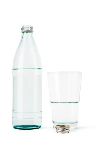 Şişe ve bardak su ile — Stok fotoğraf