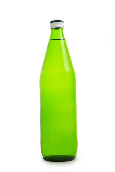Yeşil şişe izole kapatmak-yukarıya — Stok fotoğraf