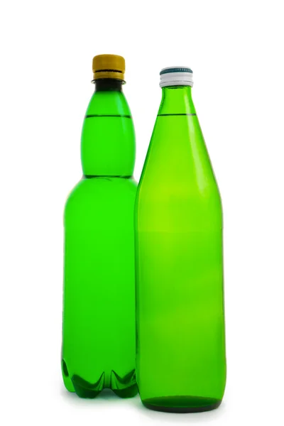 Две зеленые бутылки — стоковое фото