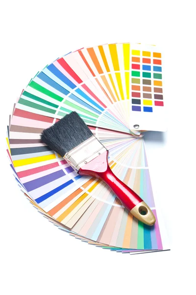 Pincel de pintura en la guía de color — Foto de Stock