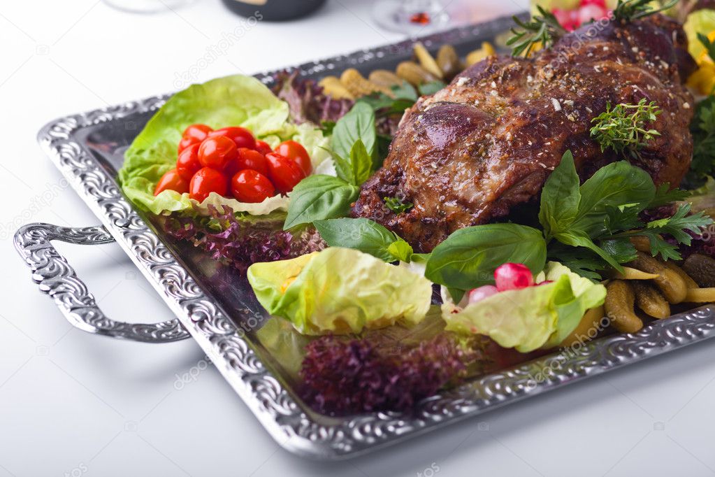 The baked mutton foot with vegetables