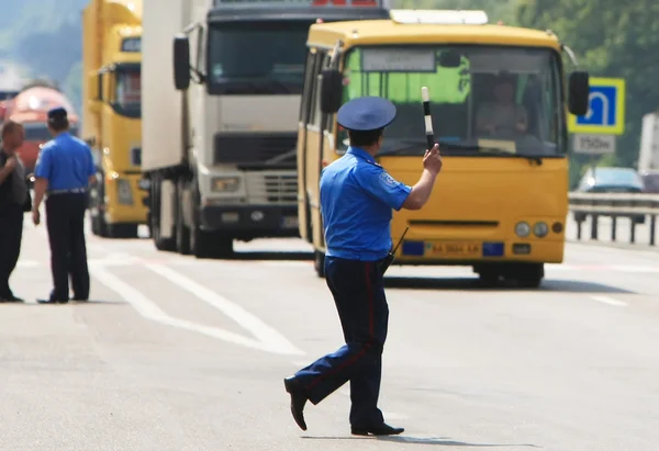 Policeman on the road — Stock Photo, Image
