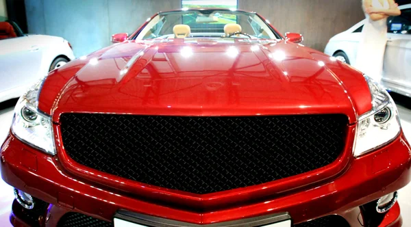 Carro vermelho — Fotografia de Stock