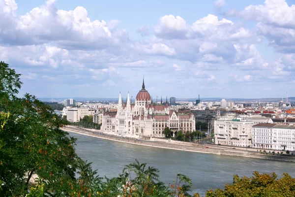 Угорська-парламент будівель — стокове фото