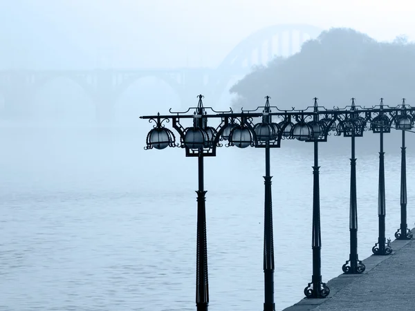 Reggel-a ködös sétány — Stock Fotó