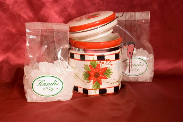 Caja de té de porcelana con dulces —  Fotos de Stock