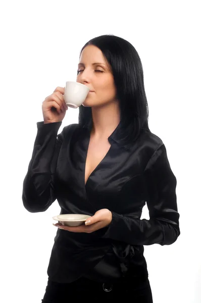 Bela senhora está bebendo café — Fotografia de Stock