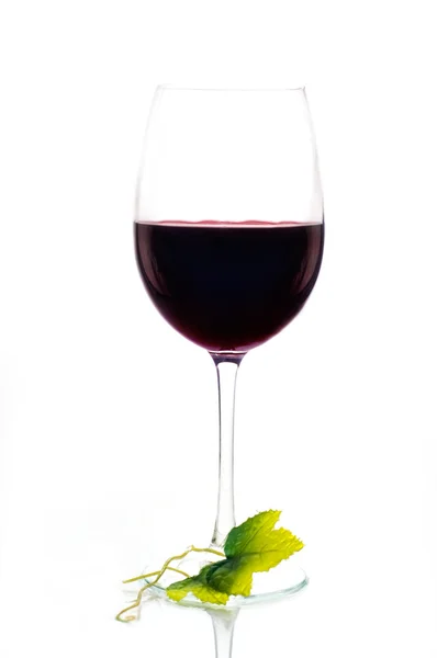 Czerwone wino izolowane na białym tle — Zdjęcie stockowe