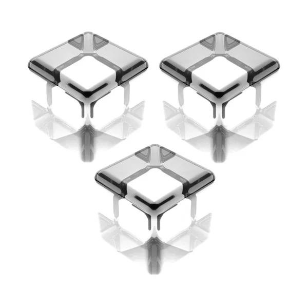 Três cubos de vidro branco isolados — Fotografia de Stock
