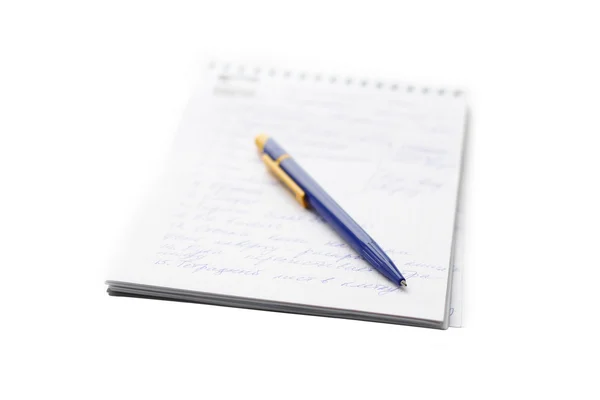 Cuaderno y la pluma —  Fotos de Stock