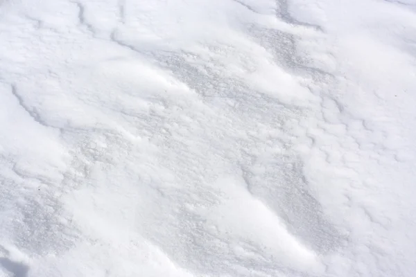 Dünne Eiskruste über Schnee — Stockfoto
