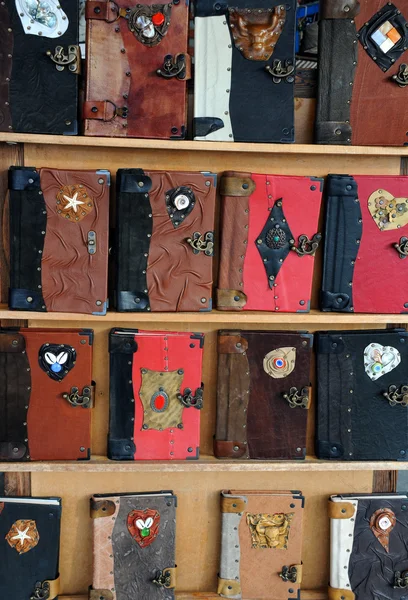 Notebooks extravagantes para venda — Fotografia de Stock