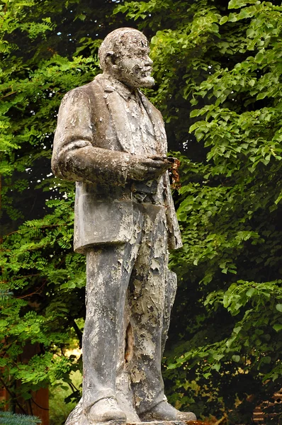Lenin için eski püskü Anıtı — Stok fotoğraf