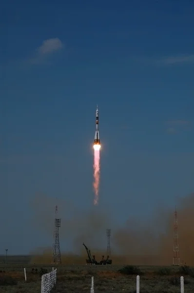 Soyuz tma-15 fırlatma Baykonur cosmod dan — Stok fotoğraf