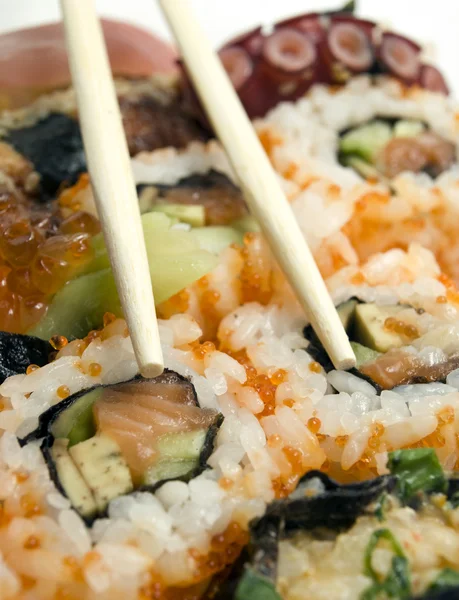Tasty sushi in japanese restaraunt — Stock Photo, Image