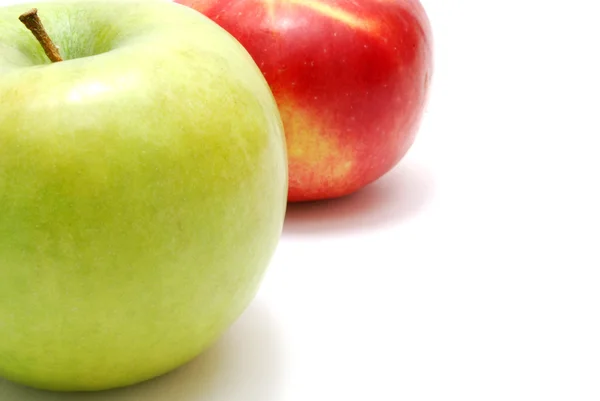 Zwei Äpfel — Stockfoto