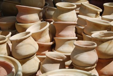 Clay pots clipart