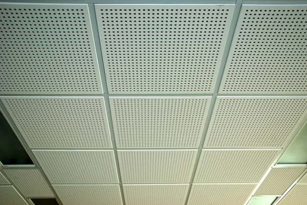 Потолок офиса — стоковое фото