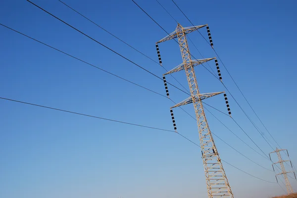 Elektriska pyloner — Stockfoto