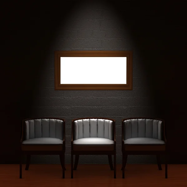 Três cadeira com moldura vazia no escuro min — Fotografia de Stock