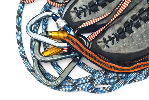 Karabély, a kötelek és a hegymászó cipő — Stock Fotó