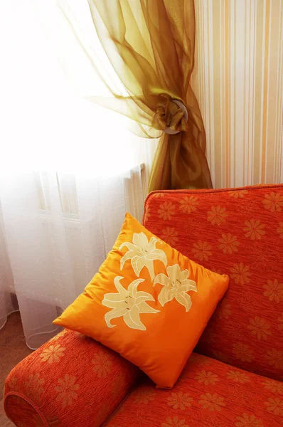Апельсиновая подушка — стоковое фото