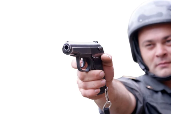 Офицер полиции с оружием — стоковое фото