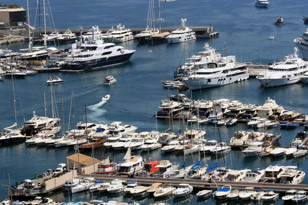 Ships in the harbor of Monaco — Stock Photo, Image