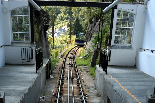 Cabine ferroviária por cabo — Fotografia de Stock