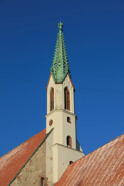 Toren van Lutherse kerk in riga — Stockfoto