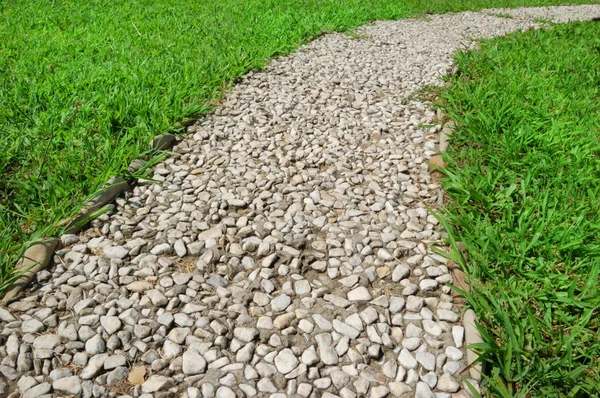 Footway in garden — Stock Photo, Image