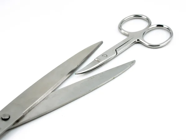 Velké a malé kovové nůžky — Stock fotografie