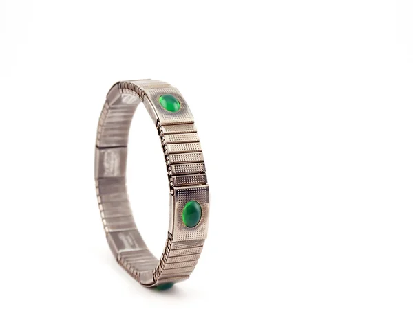 Armband med gröna mineral — Stockfoto