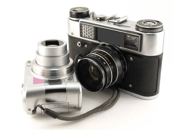 Câmera de filmes antigos com câmera digital — Fotografia de Stock