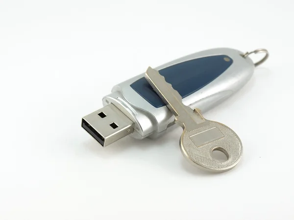 USB-диск и ключ — стоковое фото