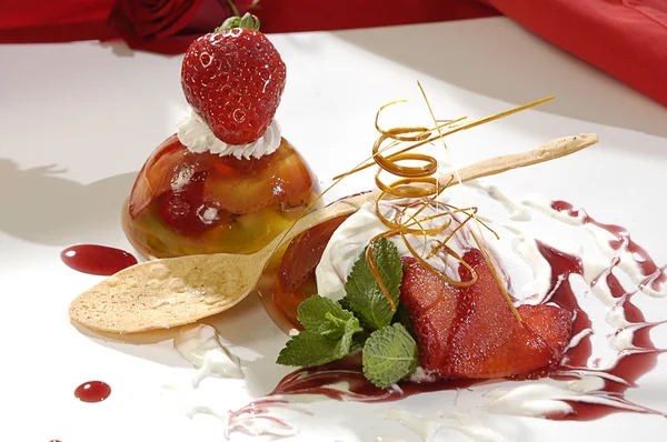 Luxurious dessert — Stock Photo, Image