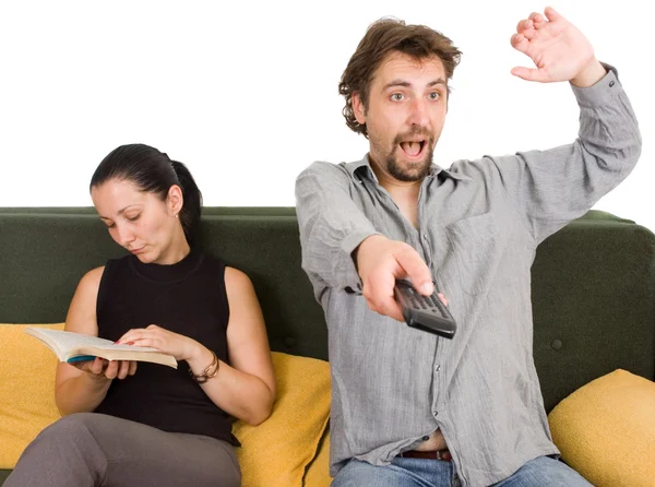 Hustru och man skriker till varandra — Stockfoto