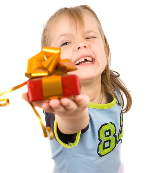 Kind und Geschenk — Stockfoto