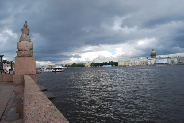 码头在圣彼得斯堡 — 图库照片
