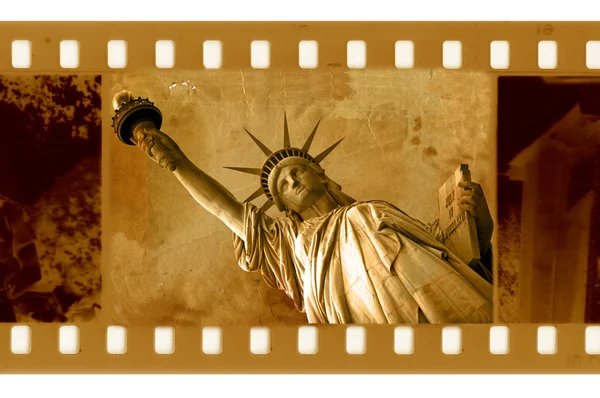 Old 35mm frame photo with NY Statue of L — Stock Photo, Image