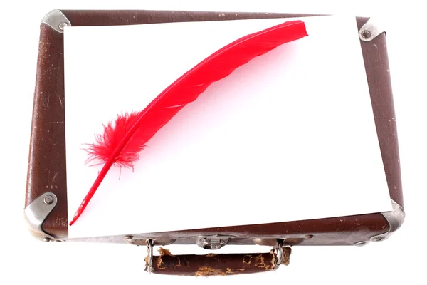 Antik kırmızı kalem ve bavul — Stok fotoğraf