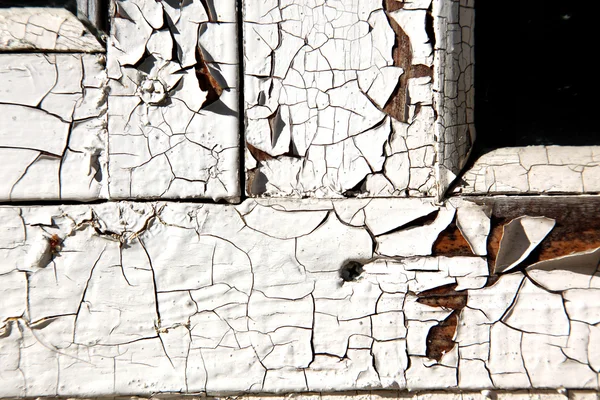 Eroze nátěr na staré okno — Stock fotografie