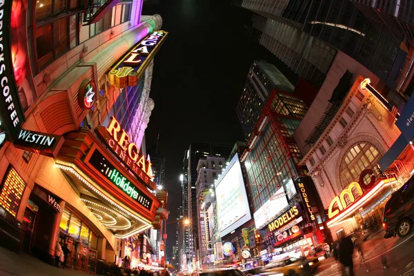 NEW YORK CITY - Broadway street — Stockfoto