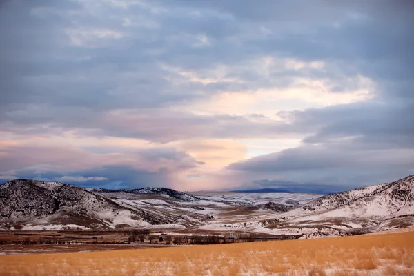 Saison d'hiver dans la zone rurale du Montana — Photo
