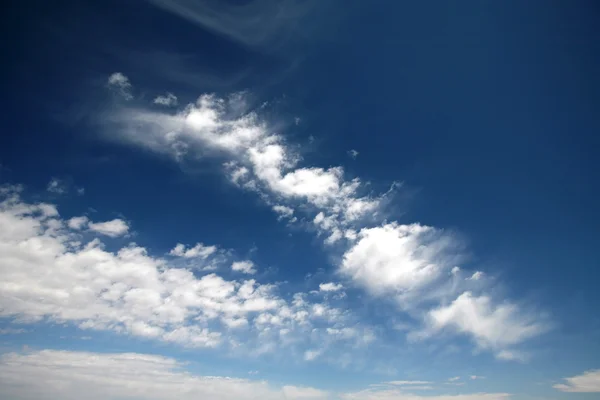 天空与云彩 — 图库照片