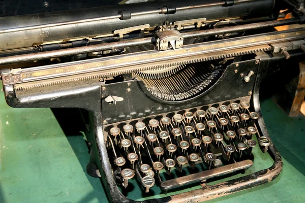 Starý psací stroj — Stock fotografie