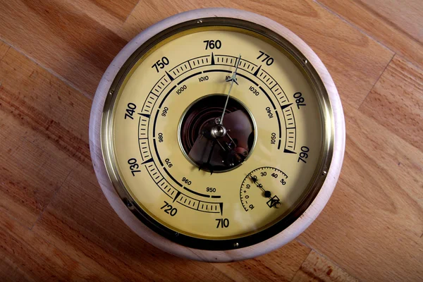 Velho barómetro — Fotografia de Stock